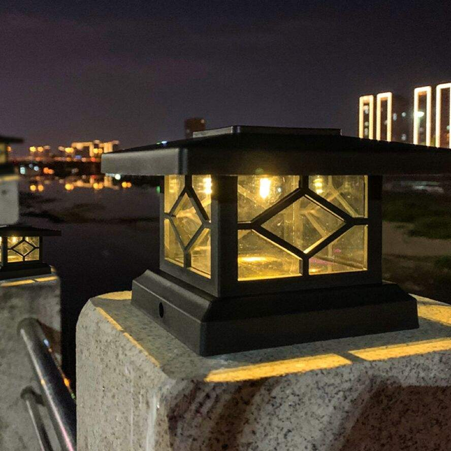 Best Modern Solar Powered Yard Decorative Lamp LED Post Top Light