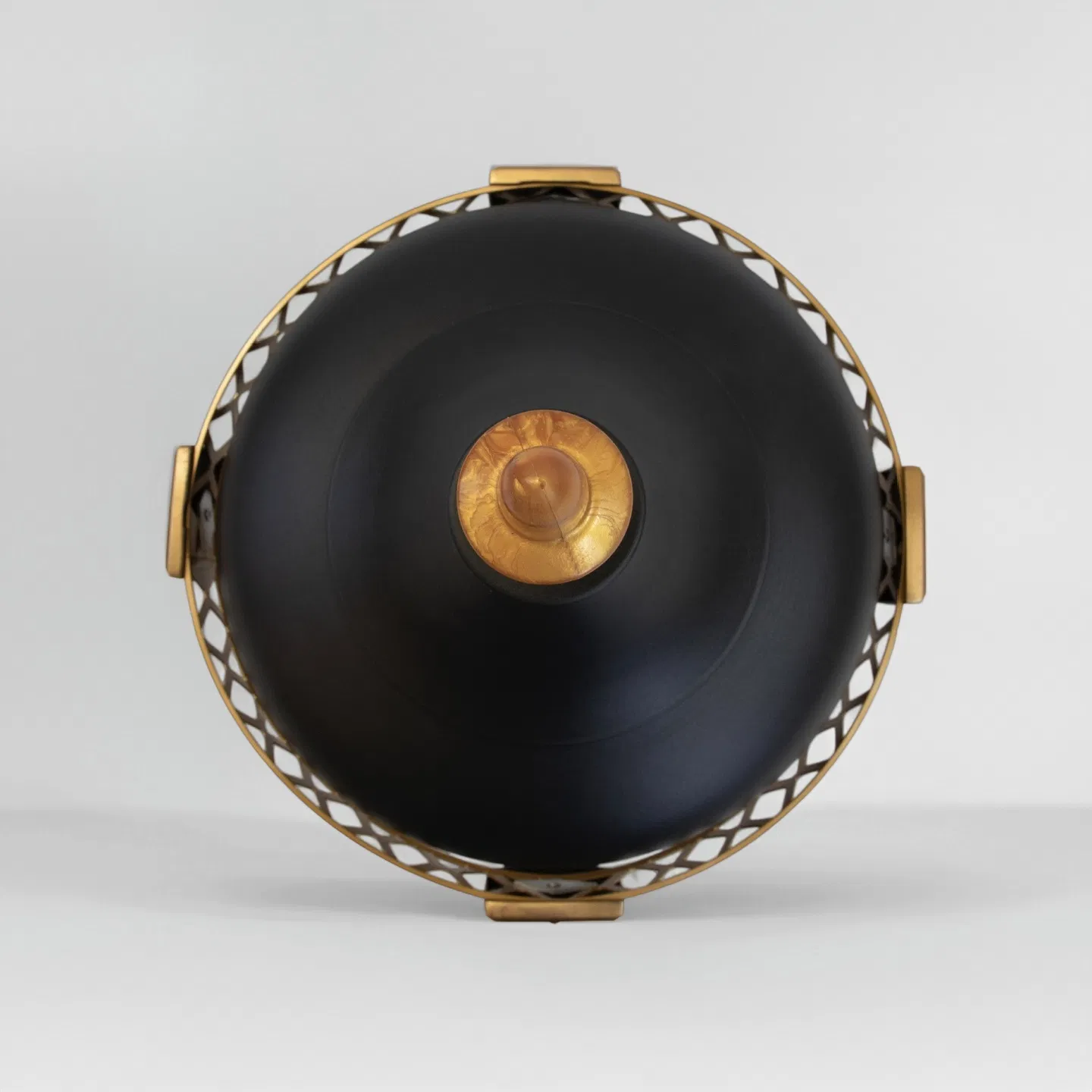 Solar LED Garden Light with Post Top Design for Outdoor Use