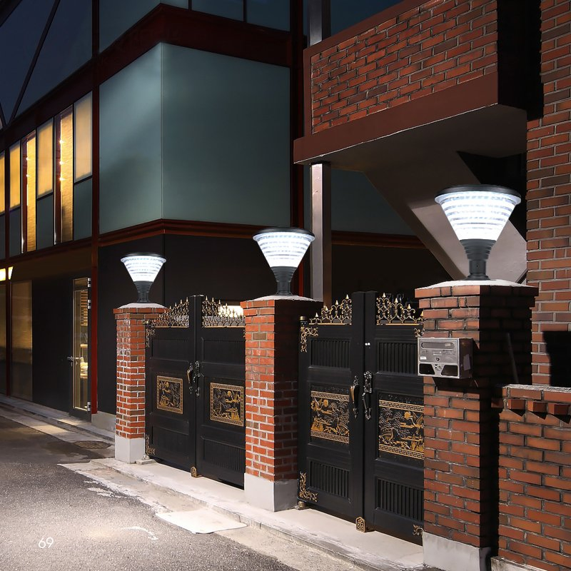 Wholesale Prices Outdoor Waterproof Solar Power LED Light for Gate Wall Pillar Lights