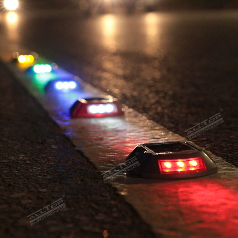 Solar Highway Spike Lights Deck Ground Marker Waterproof Outdoor Warning Step Lights