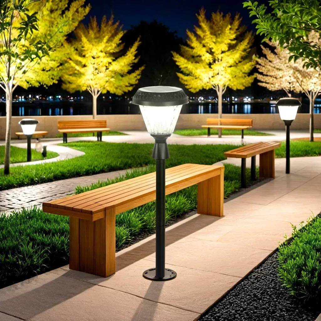 Manufacturer Outdoor Garden Light Waterproof Pathway Courtyard Landscape Decoration Solar Spike Light