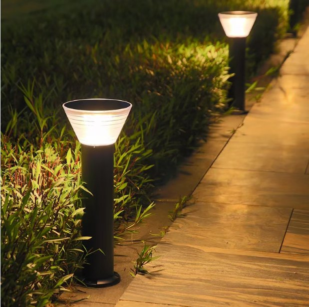 Unique Design Outdoor Waterproof Solar Fence Post Lights Main Gate Pillar Light Villa Garden Park Bollard Solar Post Top Landscape Lamp