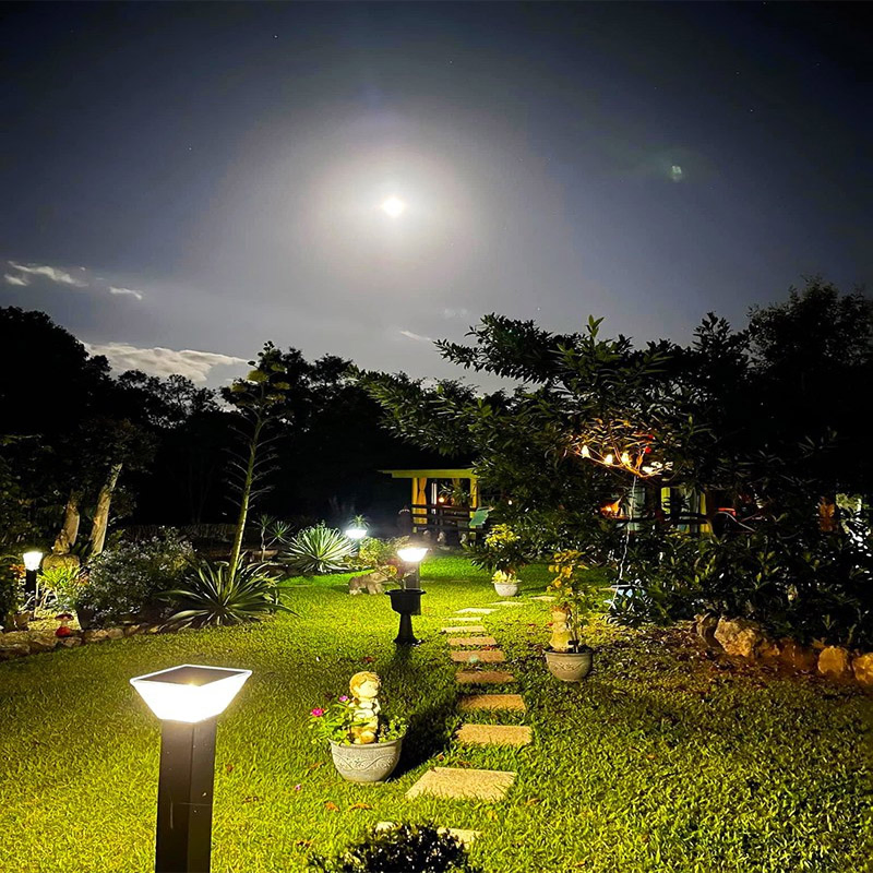 Hot Sale Decorative Solar Bollard Light for African Cross-Border with Multi-Spec