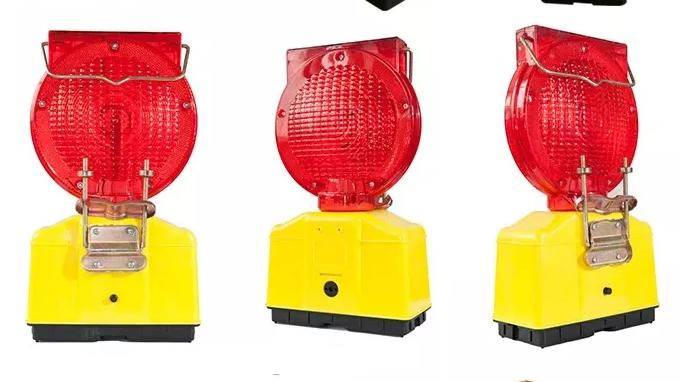 Intelligent Construction LED Solar Barricade Traffic Safety Warning Light