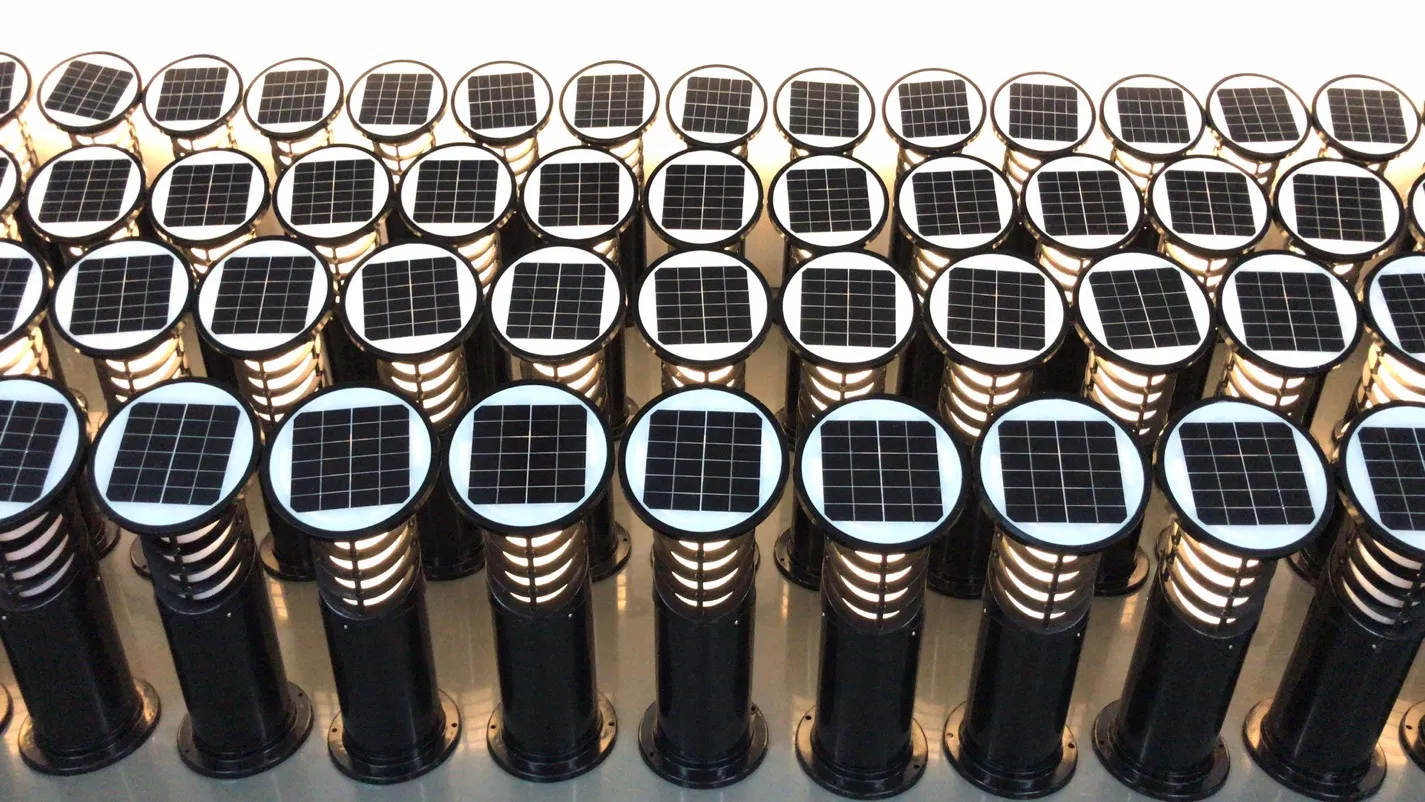 TUV Factory LED Solar Powered Outdoor Bollard/ Pathway/Garden Lights with IP67/RoHS/CE Integrated Solar Lawn Lamp for Lawn/Pathway/Garden