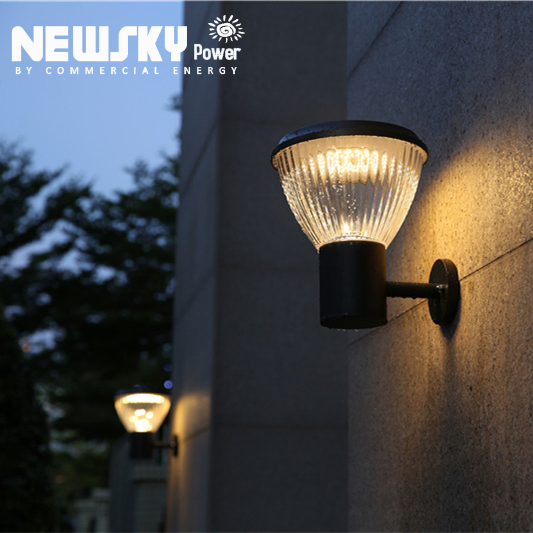 Outdoor Waterproof Rechargeable Garden Lawn Pillar Cordless Lantern IP65 Indoor Flood Night Hand Lamp LED Camping Deck Table Solar Energy Power Portable Light