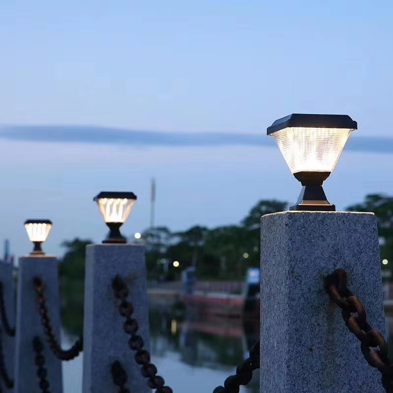 Free Sample IP65 Waterproof Outdoor Lighting SMD2835 3W Solar Garden Light Solar LED Spike Light