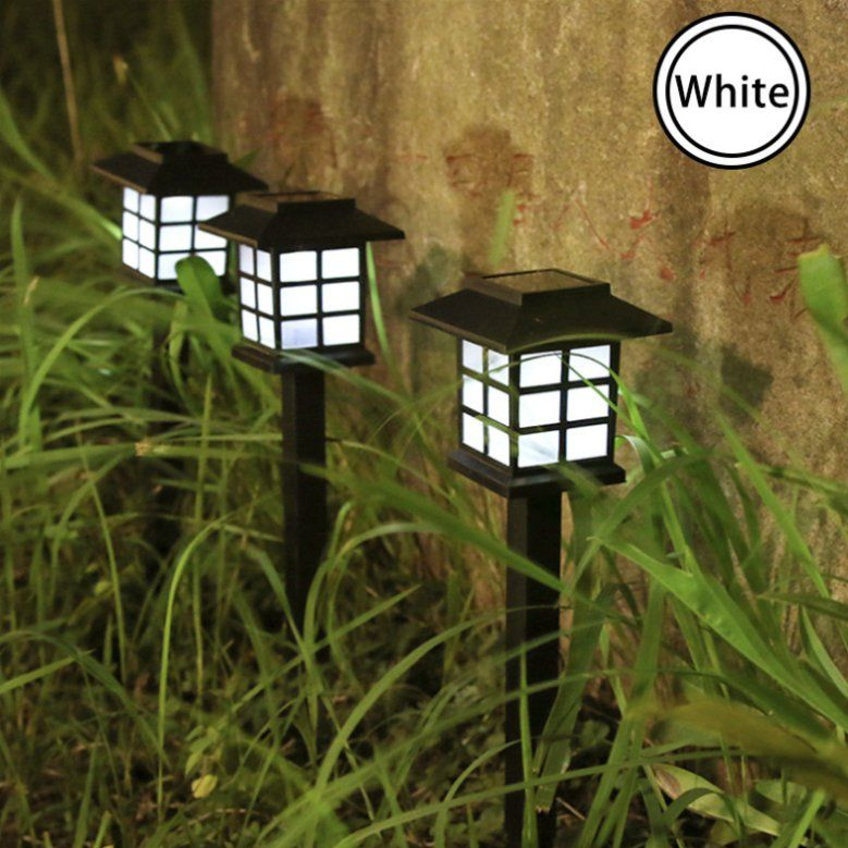 Solar Waterproof Outdoor LED Garden Spike Light Decorative Landscape Courtyard Garden Path Villa Lawn Lamp