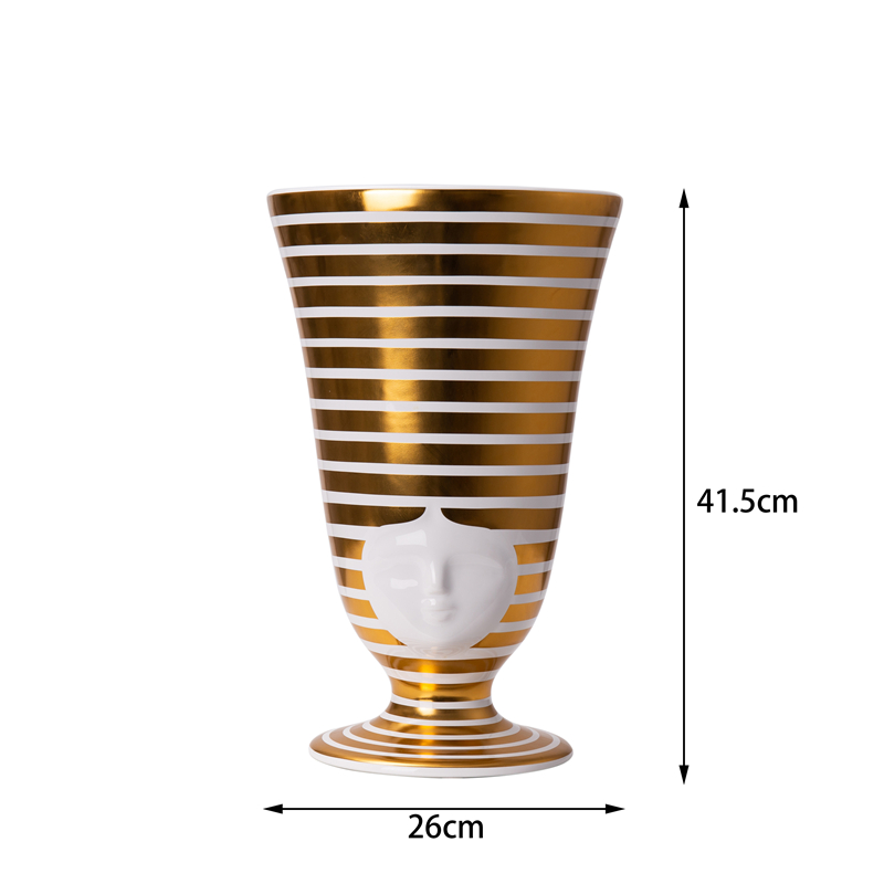 Sister Clara and Sister Sofia Vases Collection 7