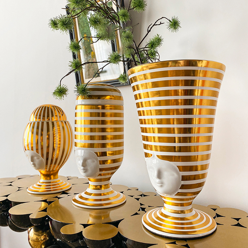 China Pepa Reverter Sister Clara Series Vase Manufacturers, Product