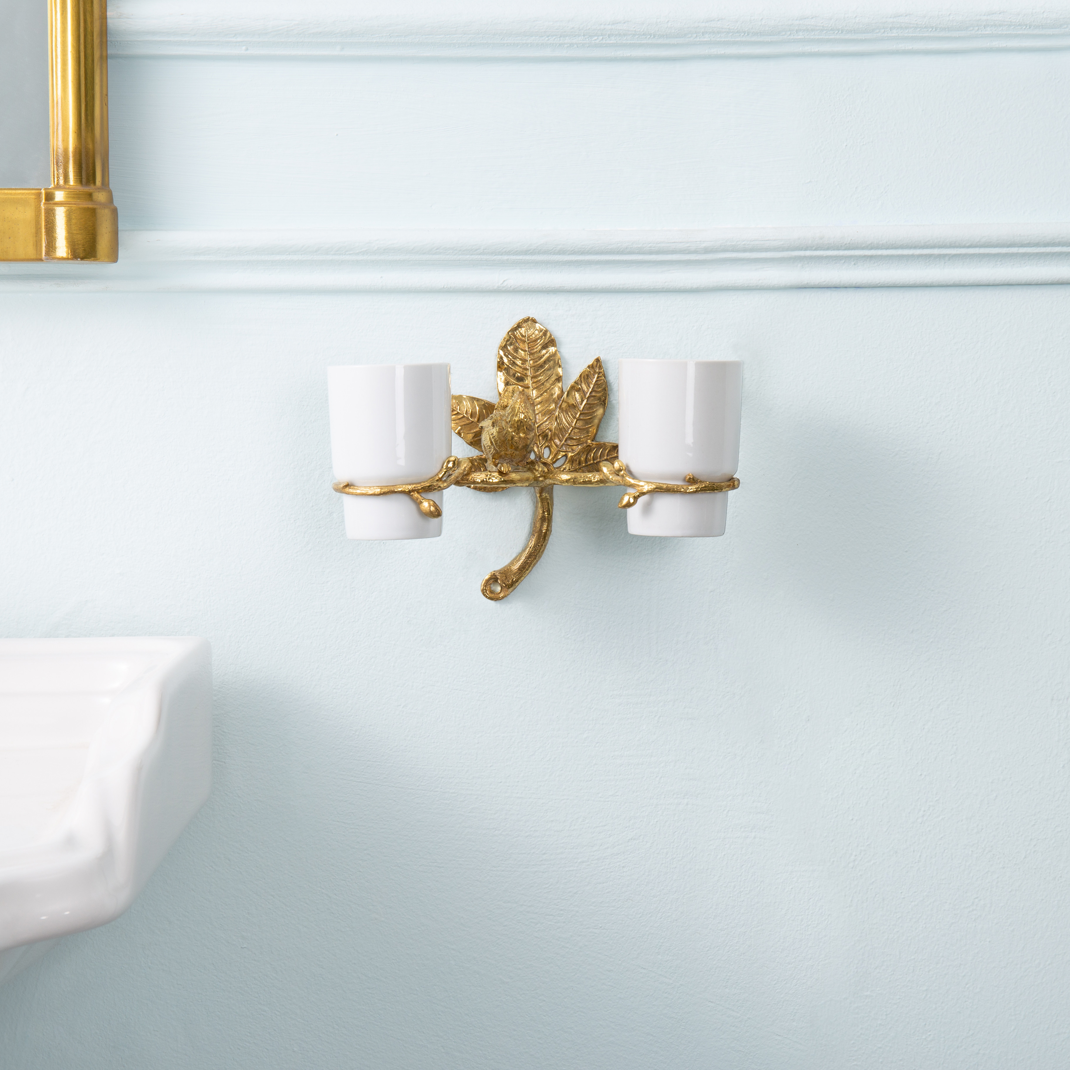 Toothbrush cup holder view 11