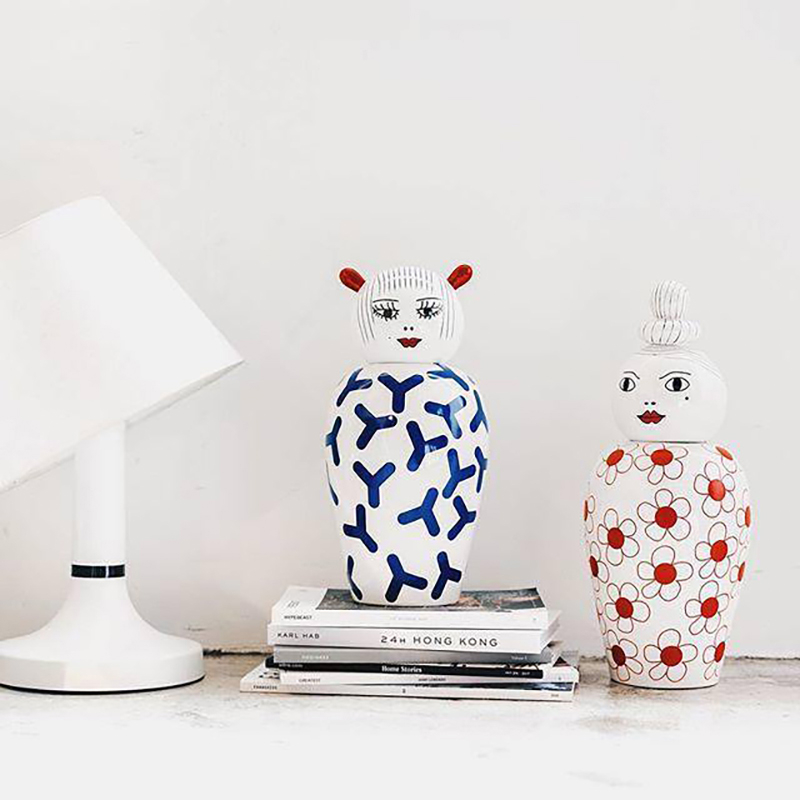 Wholesale Porcelain Vase Series Continental Dolls Suppliers, Factories