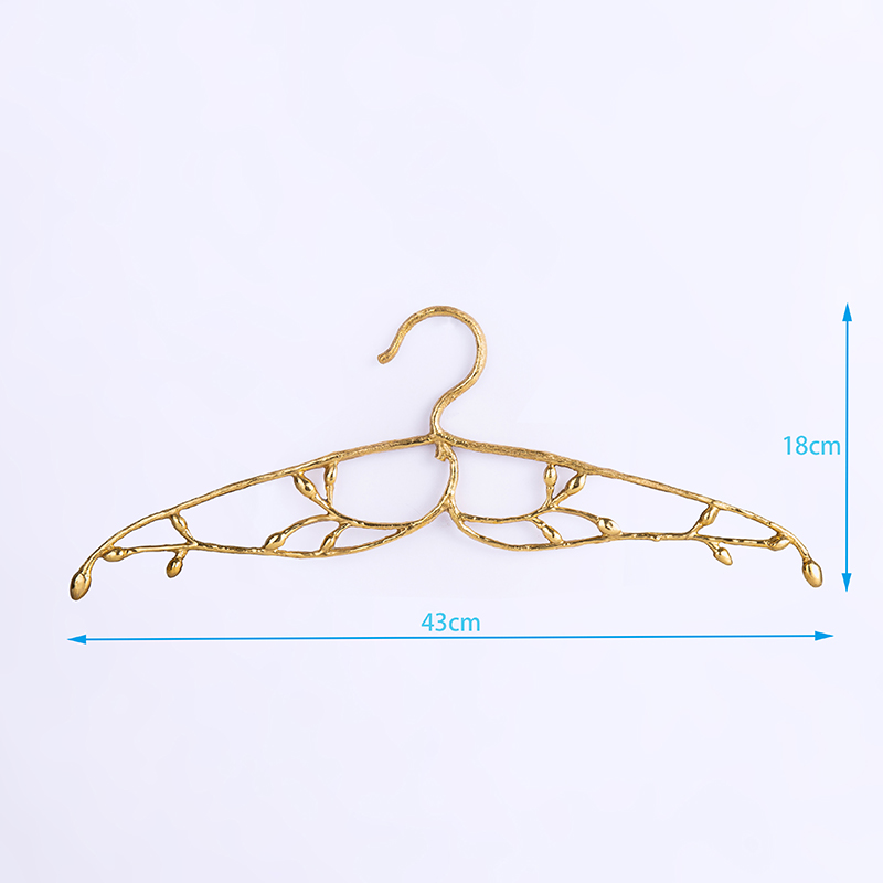 China Solid Brass Hangers A02 Brass Material  Lost Wax Casting Handicrafts Factories, Exporters