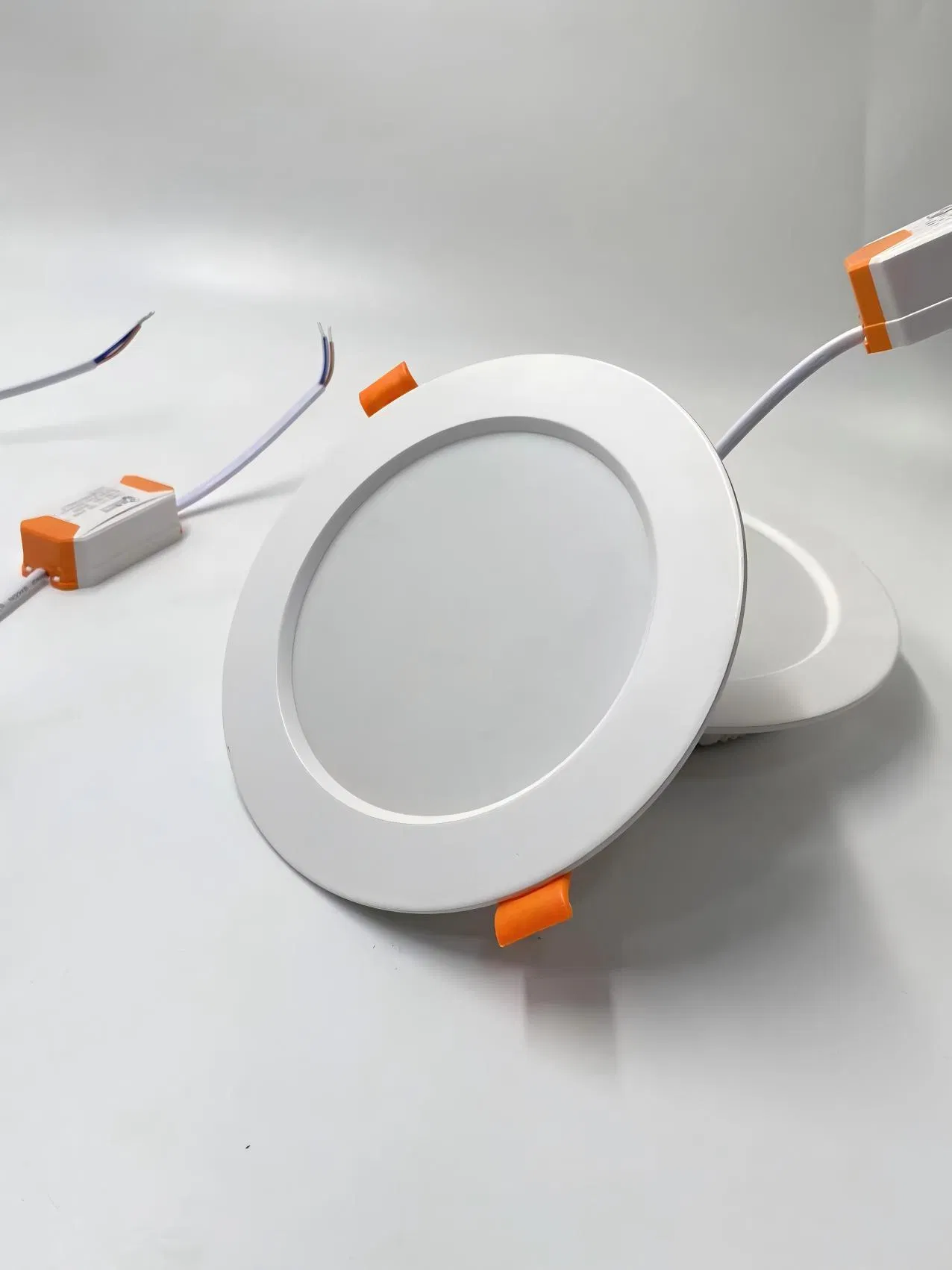 Commercial Indoor Round Recessed LED Downlight 7W 80lm/W 85-265V Die-Cast Aluminum Small Size Indoor Lighting Down Lights