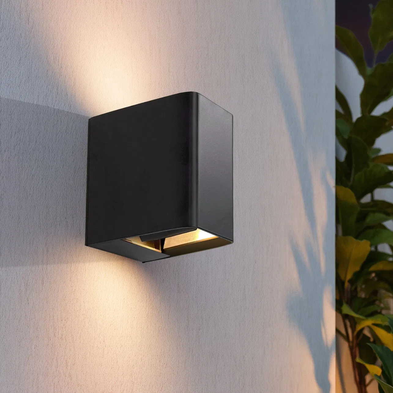 up and Down IP65 LED Adjustable Beam Angle Wall Mounted Porch Light