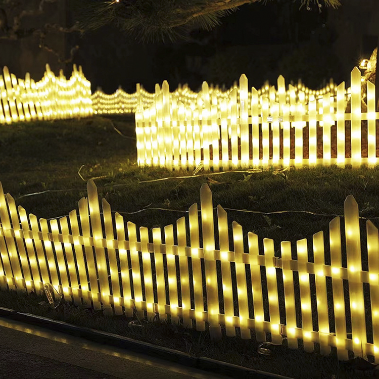 Modern Outdoor LED Solar Garden Gutter Night Light IP65 Electric Fence Panels Decorative Lamp with Plastic Body