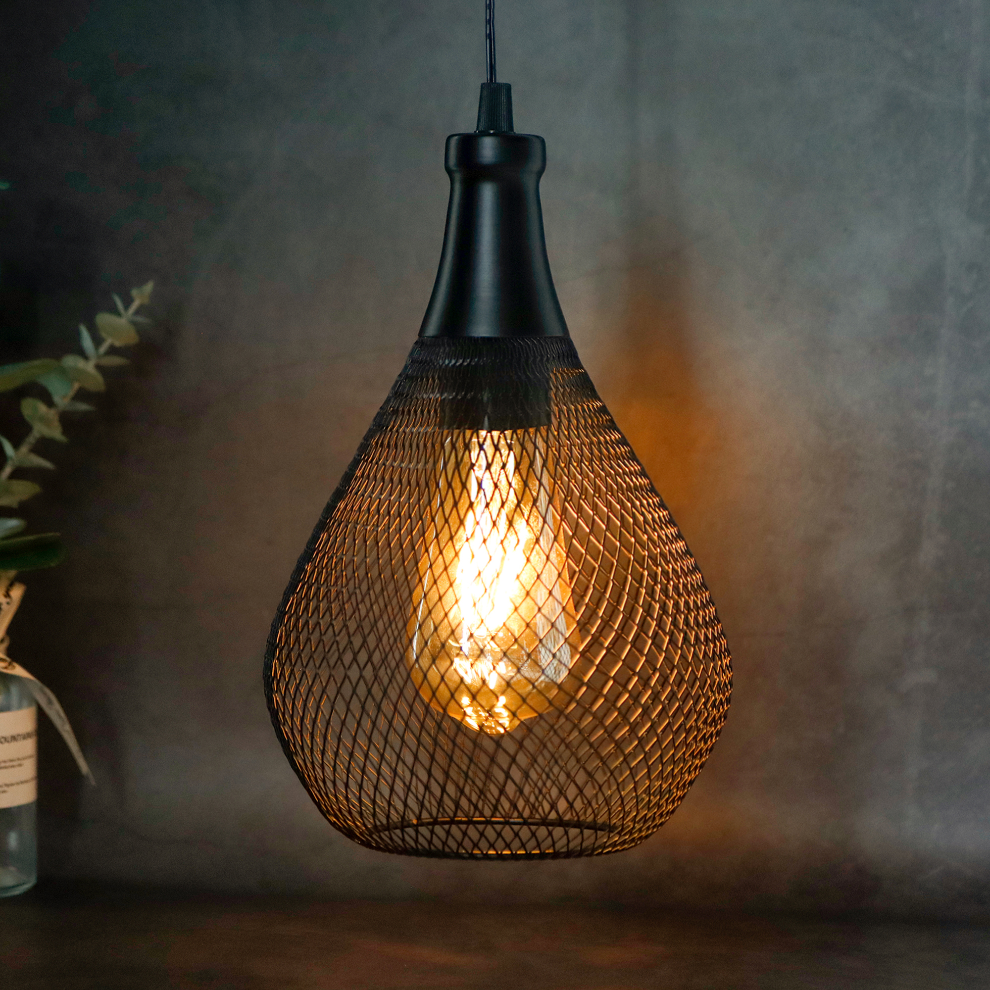 Industrial Style Hanging Battery Pendant Lamp Metal Mesh Outdoor Lamp With Timing Function