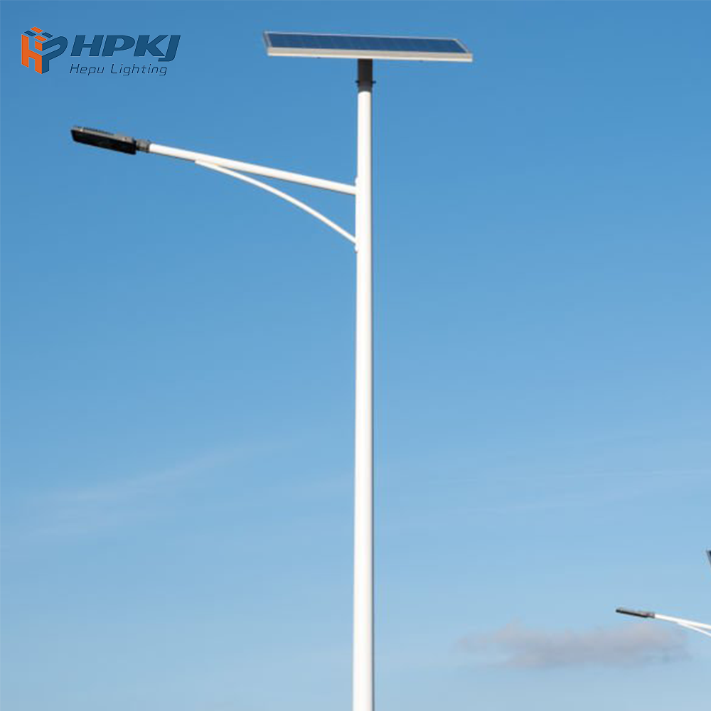 LED Solar Lamps Waterproof Solar Powered Body Motion Sensor Induction Led Street Light With Pole 100 White 200W DC 6V