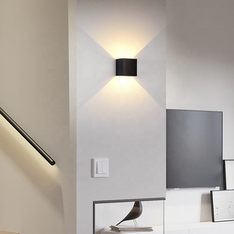 Landscape Cube Square LED Wall Light Outdoor Hotel Wall Mounted IP 64 Rating up and Down Lighting