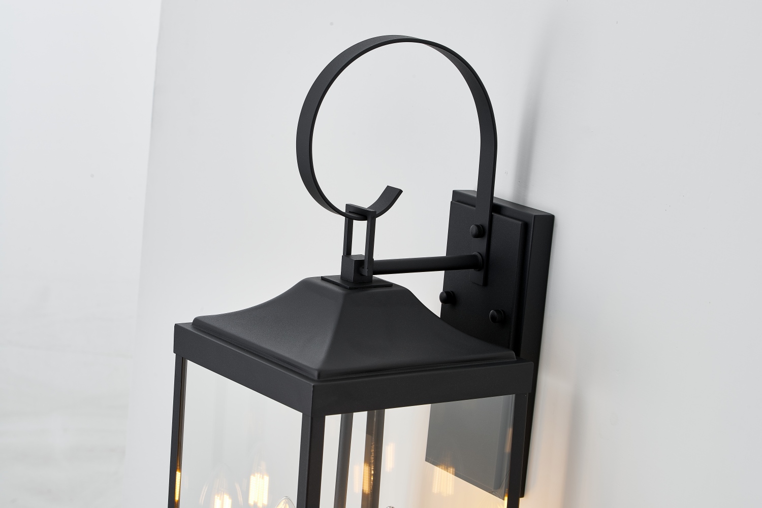 Traditional Wall Mount Lantern