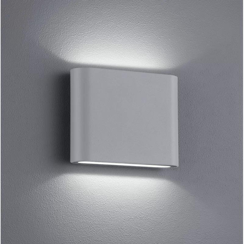 Modern Aluminum Waterproof Flat Garden Porch Outdoor Led Wall Mounted up and Down Lamp