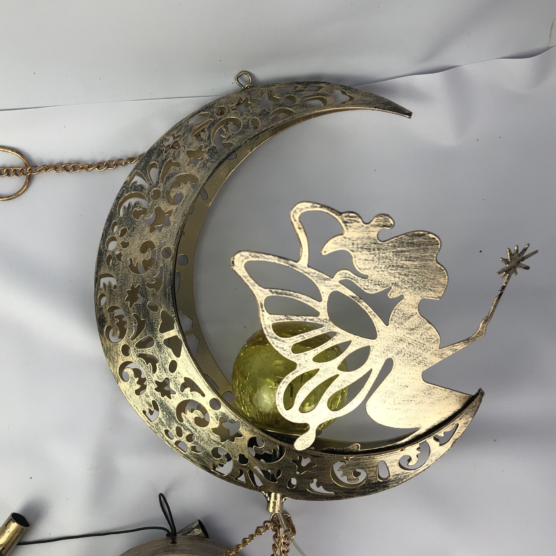 Outdoor Waterproof Metal Hollow Led Sun Moon Star Pendant Solar Wind Bell Light for Garden,courtyard,corridor