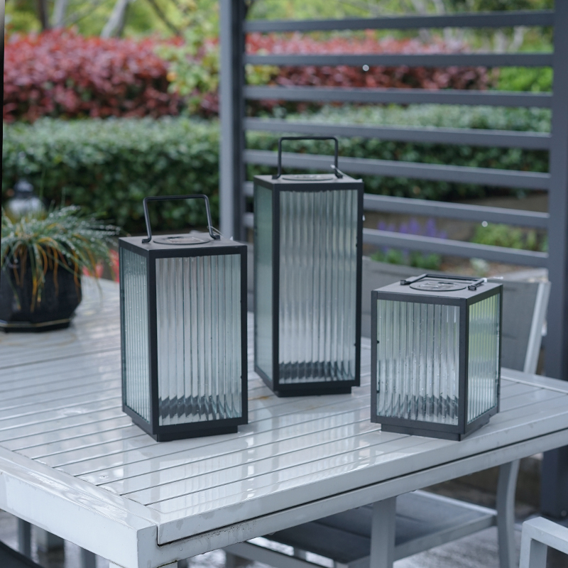 TRUST Vertical Striped Iron Solar-Powered Waterproof Outdoor Decorative Lantern For Hotel Garden Home Decoration