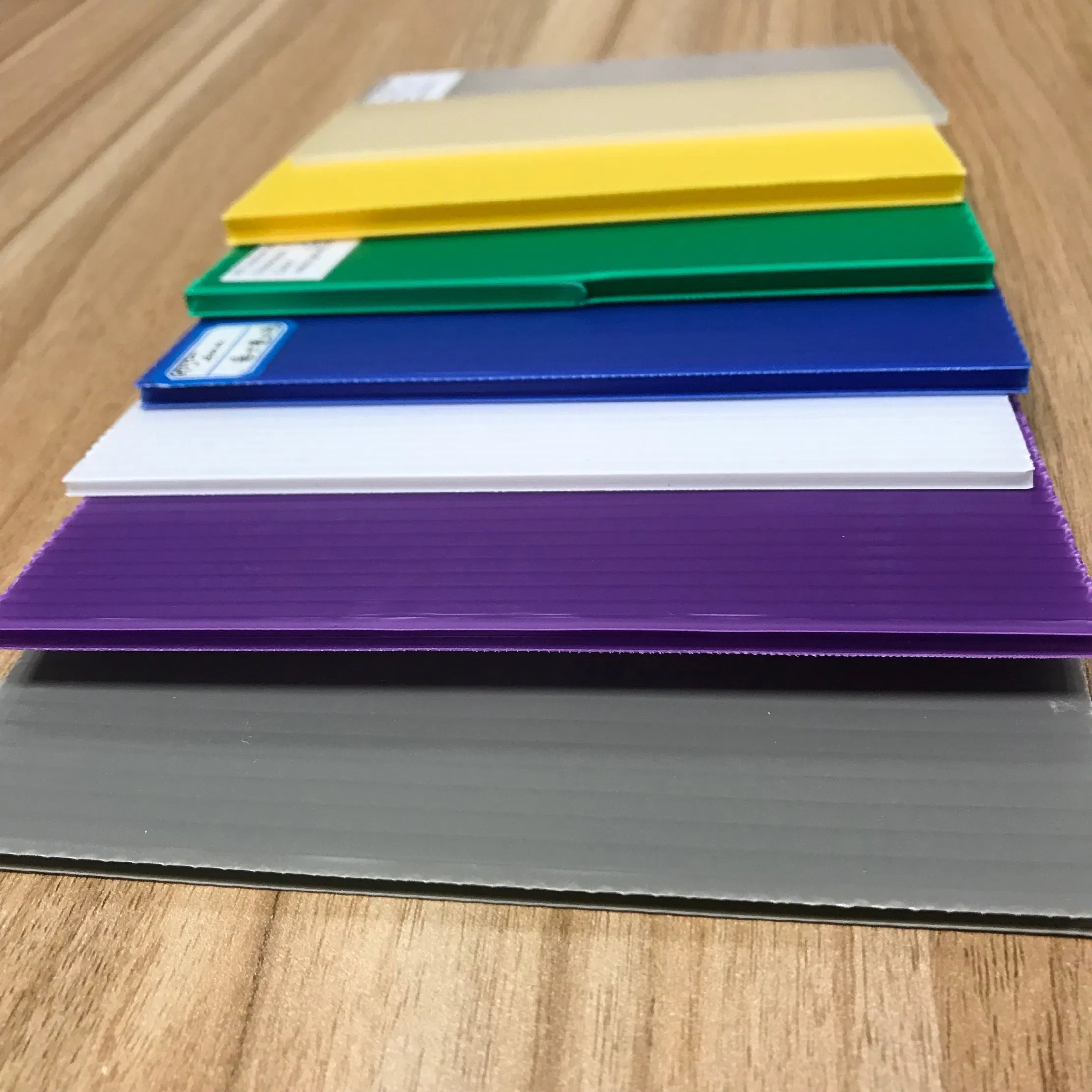 Folding Plastic Corrugated PP Hollow Sheet Correx Folding Box Board