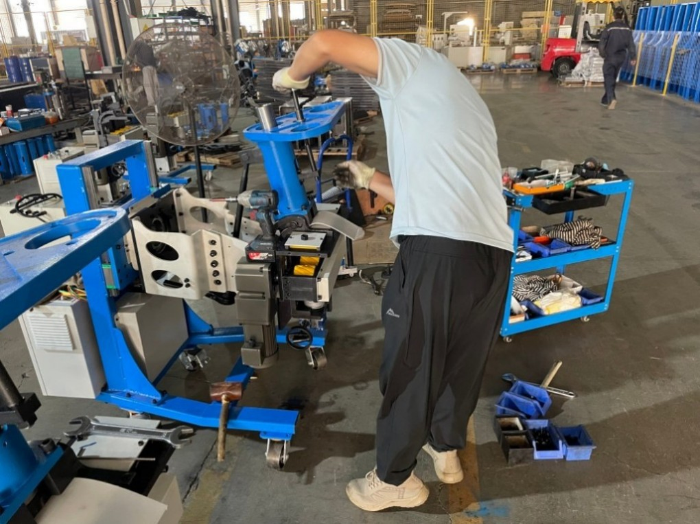 Precision Dual-Sided Deburring Machine with Automatic Feed System