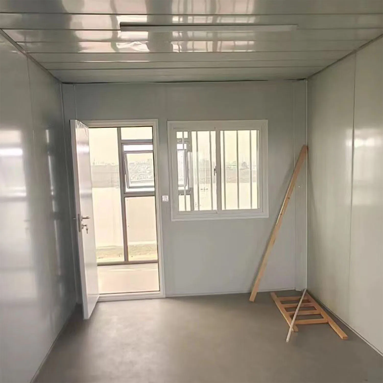 Customized Foldable Partition Board for Temporary Living in Finished Box Rooms