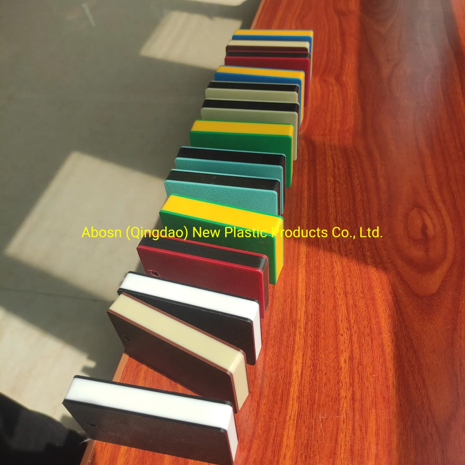 Cutting Board Made of HDPE Suitable for Many Occasions