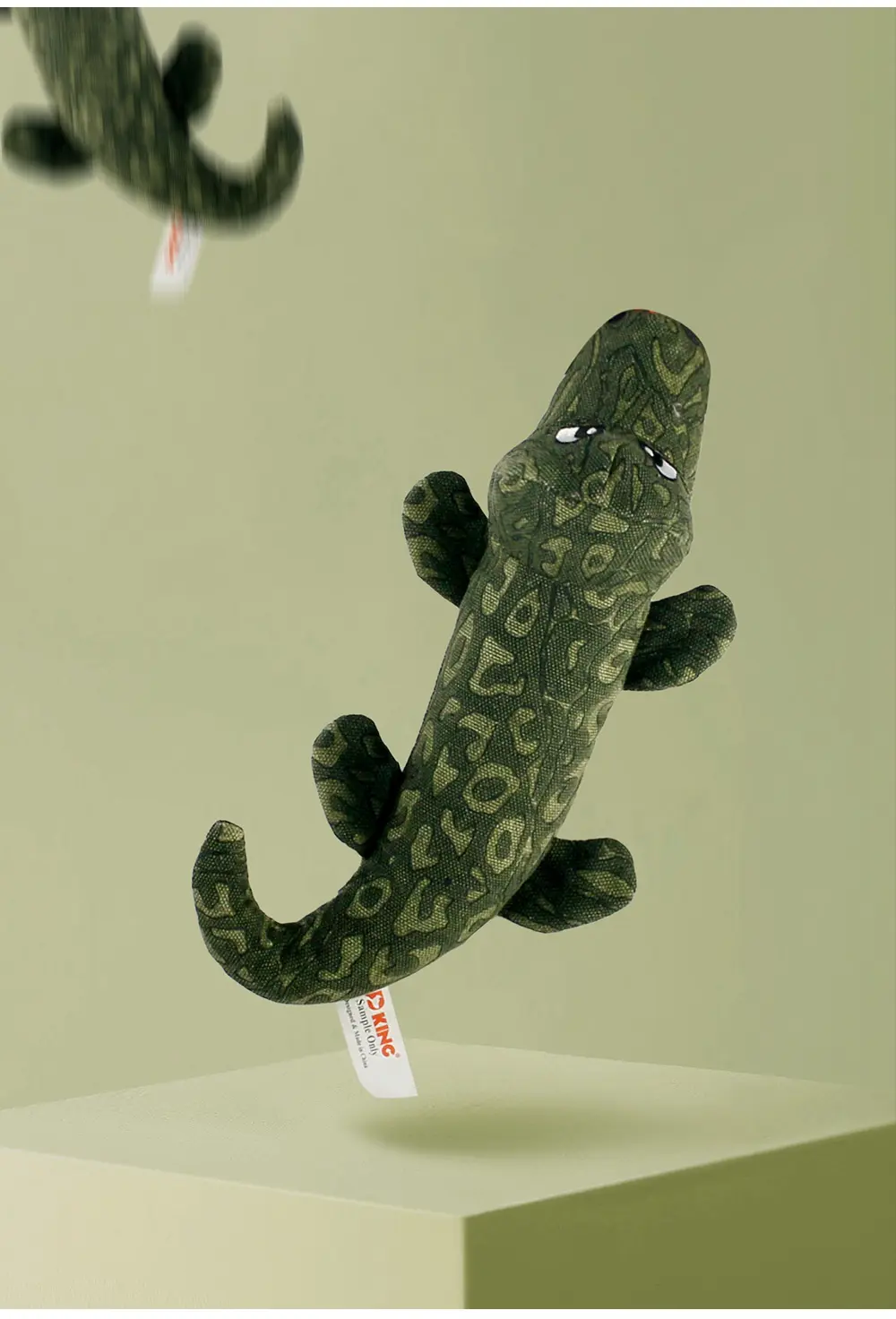 Sturdy Dog Toy Crocodile Detail 5