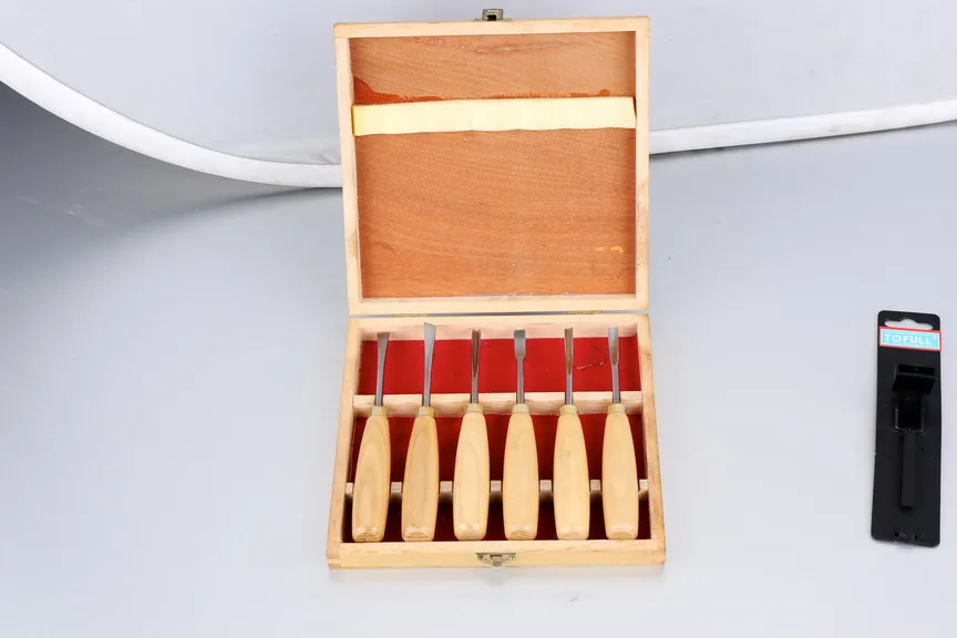 Wooden Graved Chisel Set Display