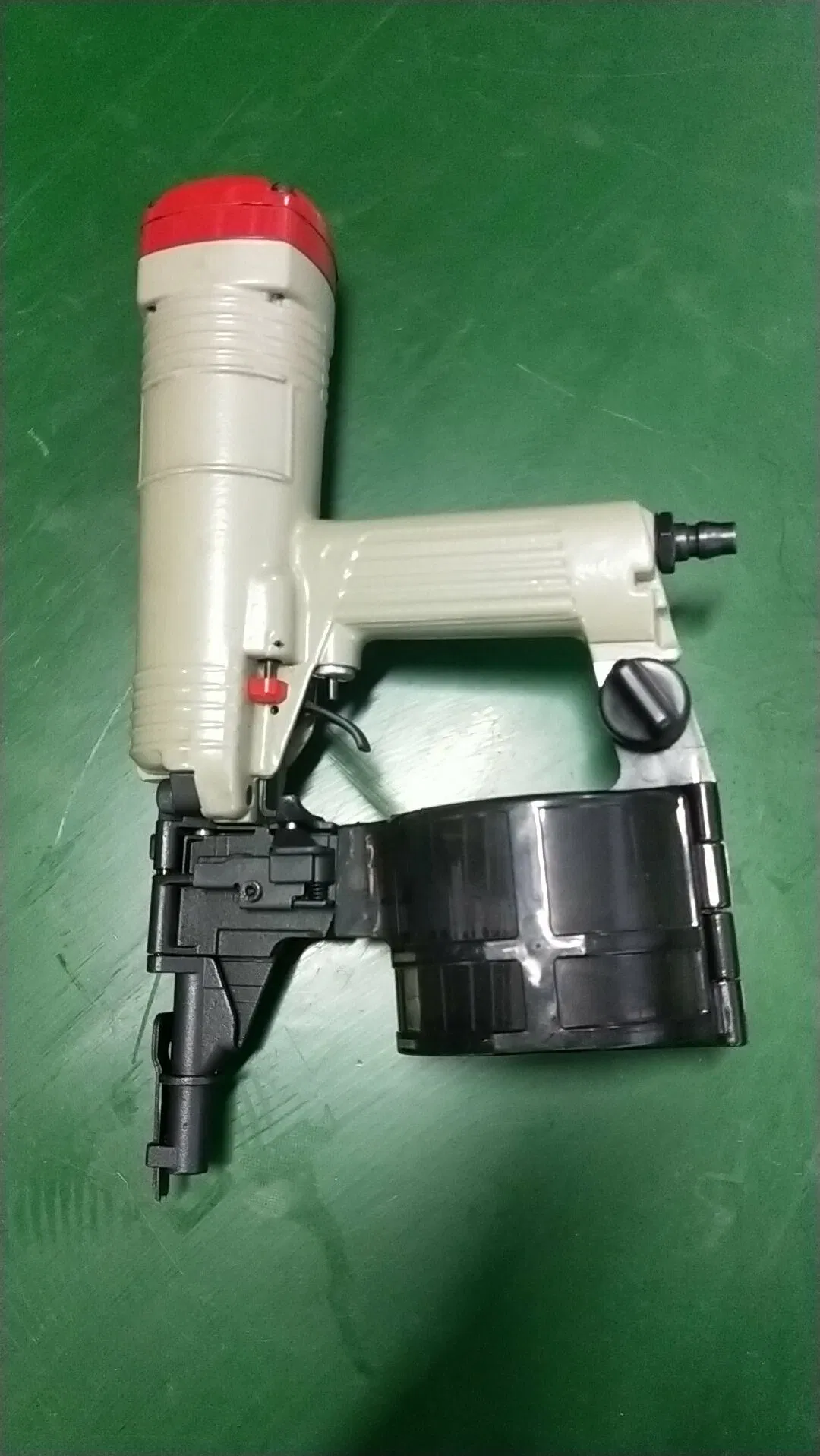 Nc65AC Pneumatic Nailer Concrete Coil Nail Gun