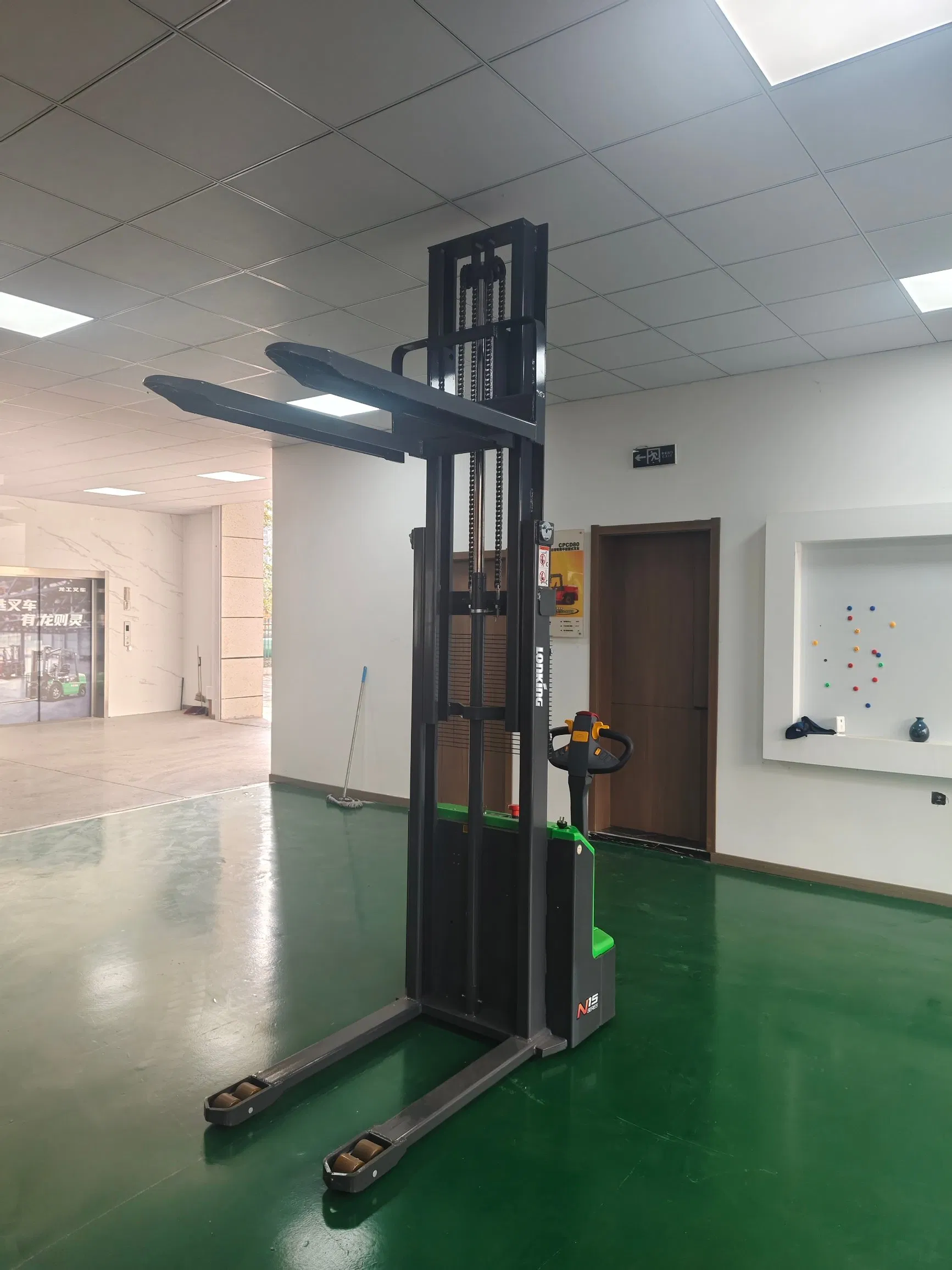 High-Lift Heavy-Load Forward-Tilt Resistant 1.5 Ton Pallet Stacker Truck for Logistics Stations