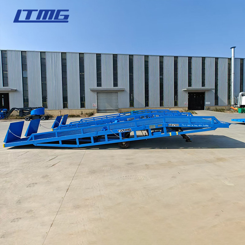 Efficient Loading Unloading Operations 8 Ton Heavy Duty Mobile Dock Ramp