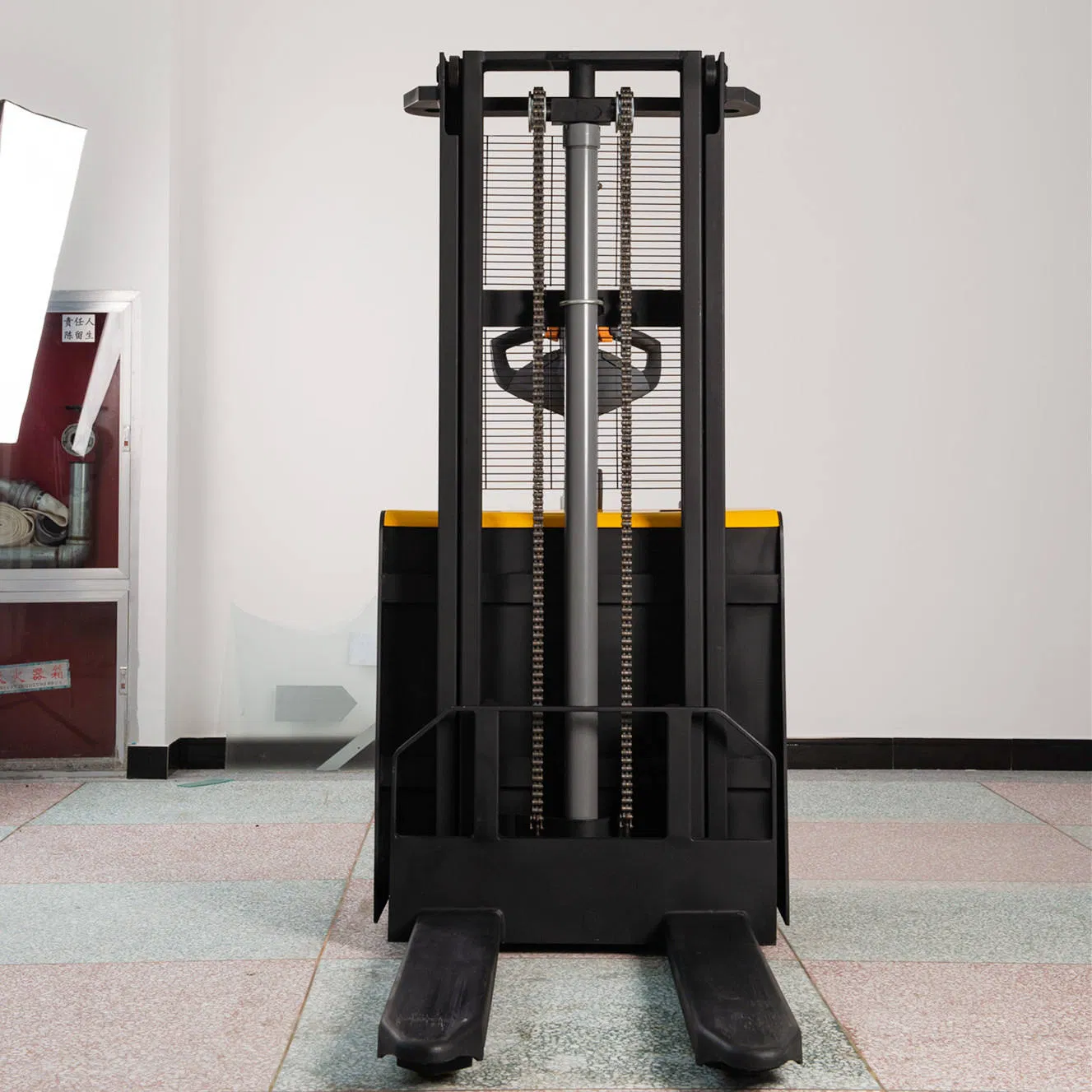 2 Ton Electric Stacker Hydraulic Fully Electric Pallet Stacker with Adjustable Forks
