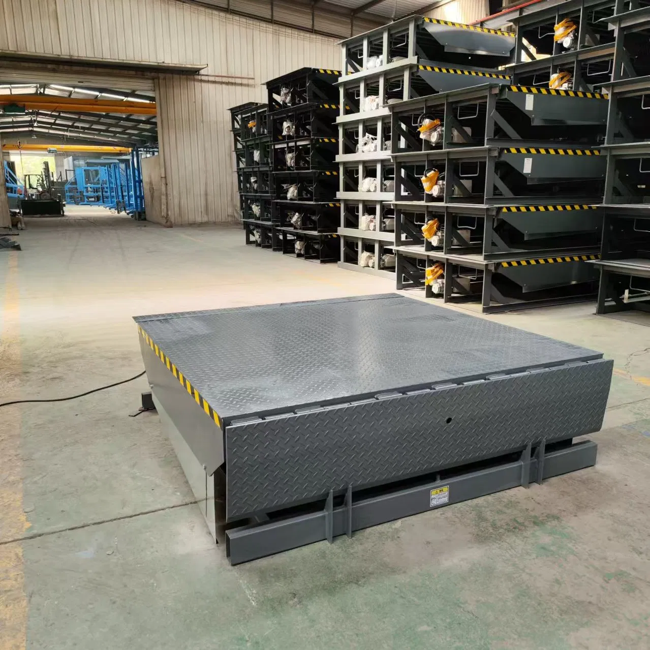 New Design Hydraulic Unloading Dock Ramp Platform Fixed Boarding Bridge