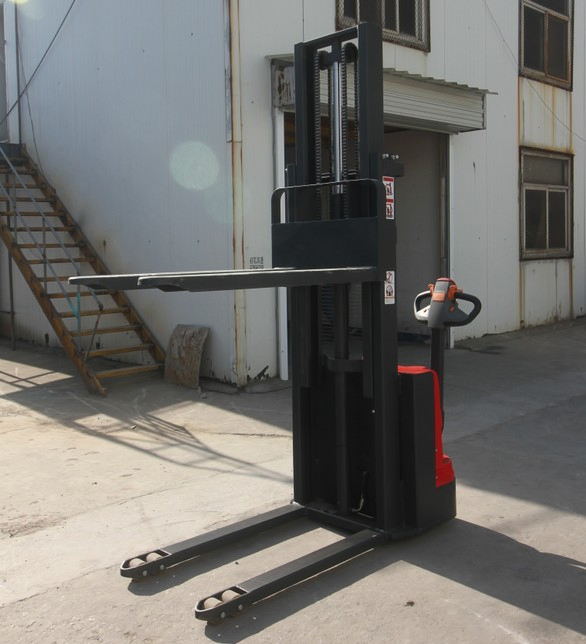 Free Shipping 24V Battery Charger Fully Electric Pallet Stacker Forklifts Material Handling Equipment 1.5ton Stacker