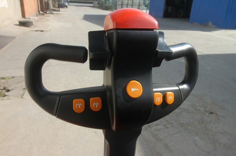 Free Shipping 24V Battery Charger Fully Electric Pallet Stacker Forklifts Material Handling Equipment 1.5ton Stacker