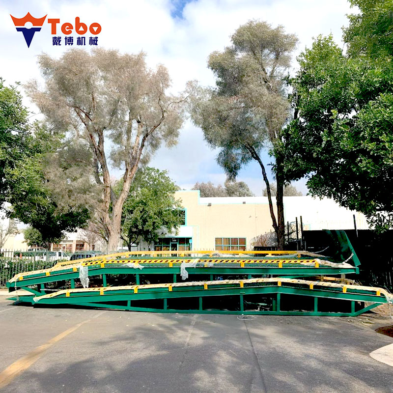 Mobile Hydraulic Dock Ramp Portable Loading Ramp for Truck