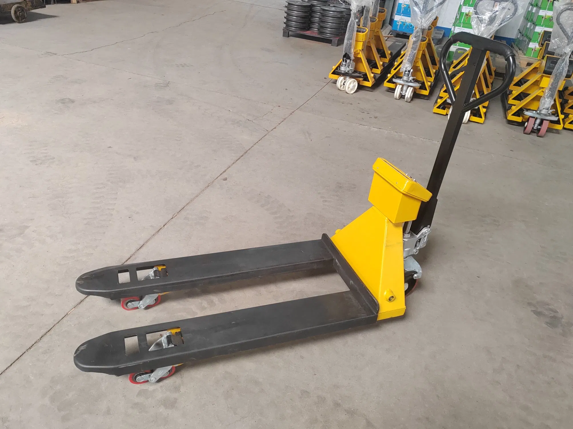 Scale 3 Ton 2 Ton Pallet Jack Manual Pallet Handling Truck Manual Forklift with Weighing
