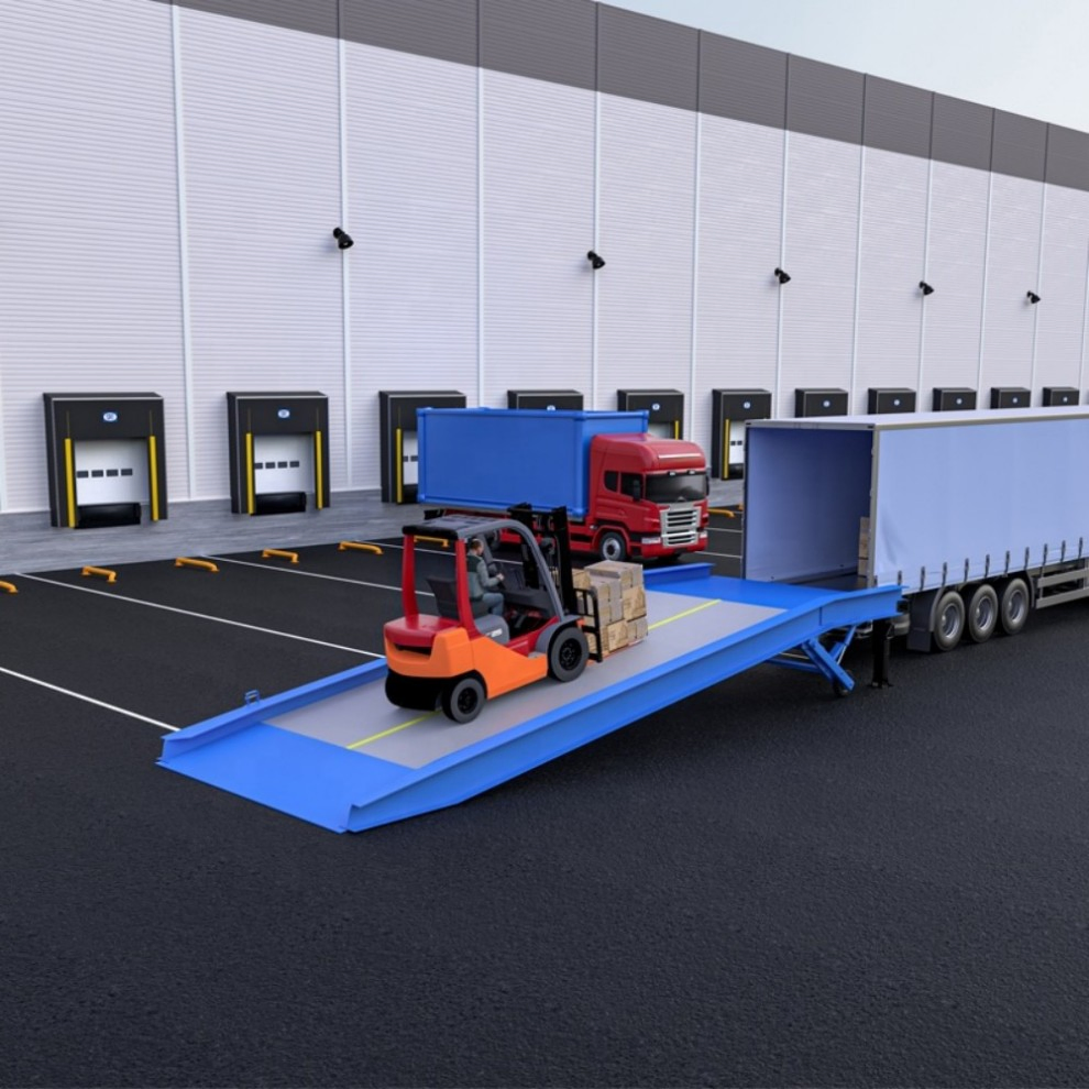 Container Portable Dock Ramp Platform Mobile Boarding Bridge Hydraulic Loading and Unloading Platform