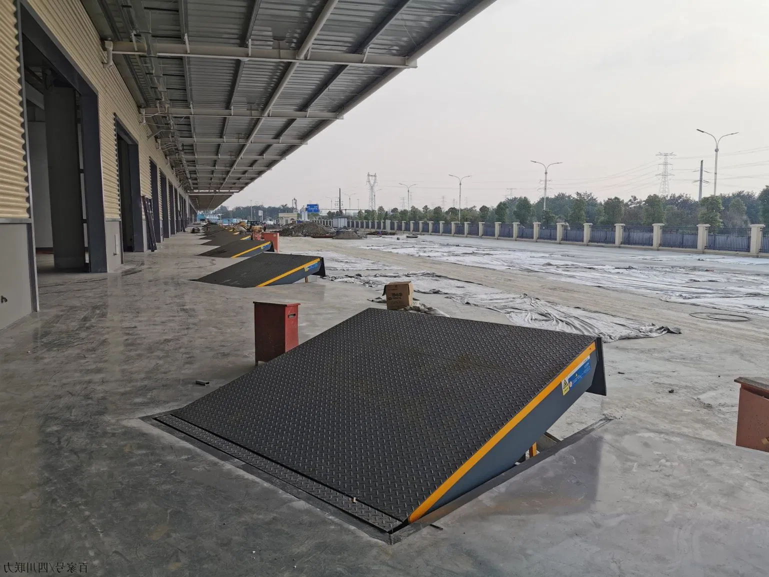 5t 6t 8t 10t 15t 20ton Hydraulic Warehouse Electric Durable Logistics Centers Edge Bridge Stationary Fixed Board Container Loading Unloading Dock Leveler Ramp