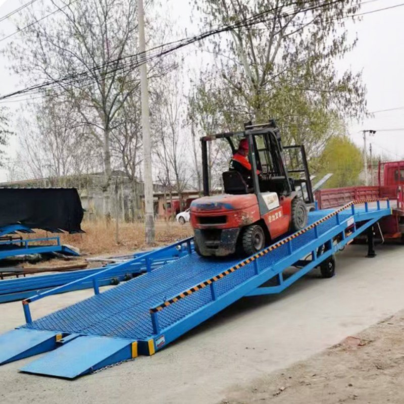 Warehouse Loading Bay Ramp Dock Leveler Is a Stable and Fixed Dock Leveler Used for Warehouse Loading Operations