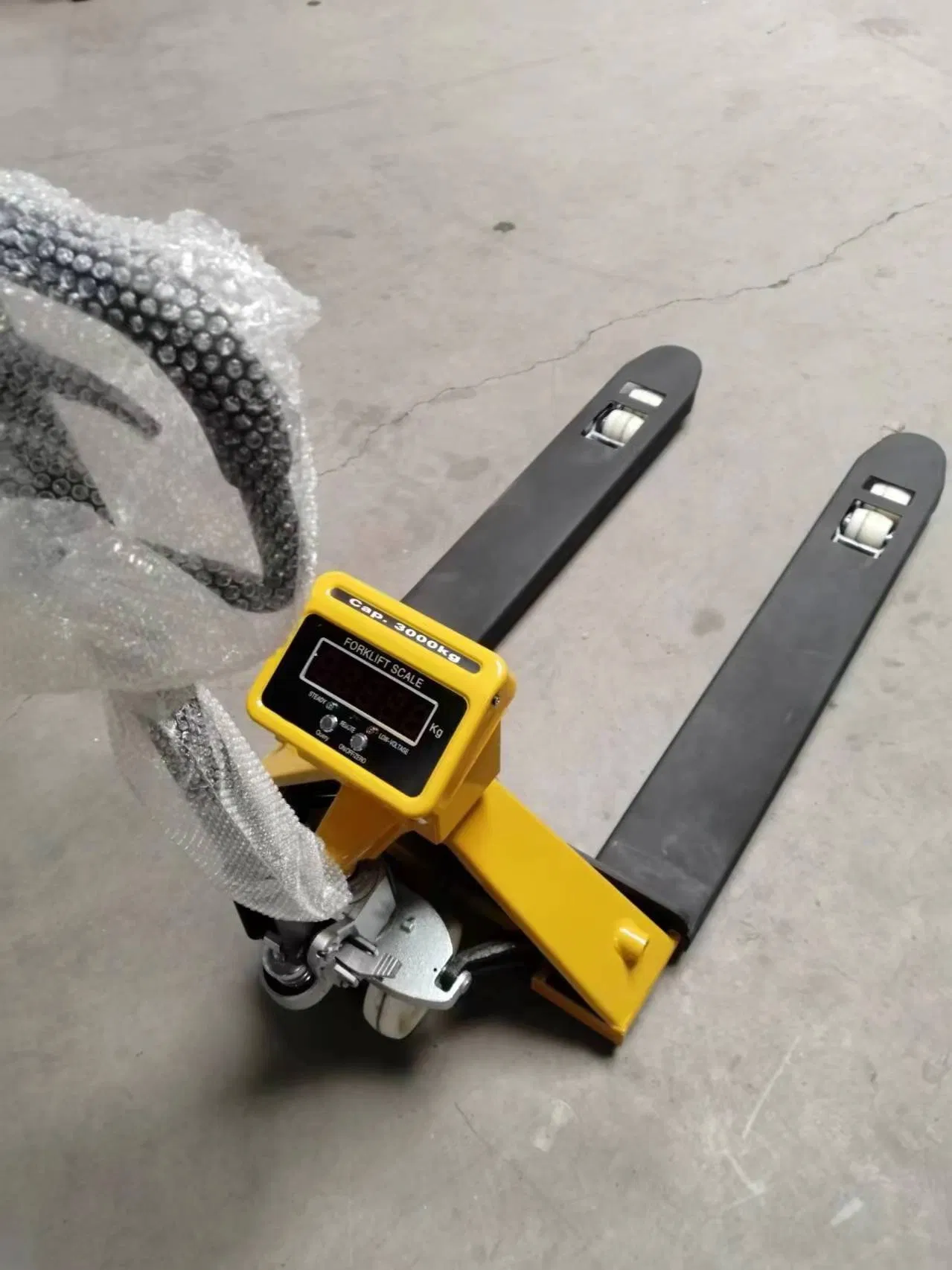 Scale 3 Ton 2 Ton Pallet Jack Manual Pallet Handling Truck Manual Forklift with Weighing