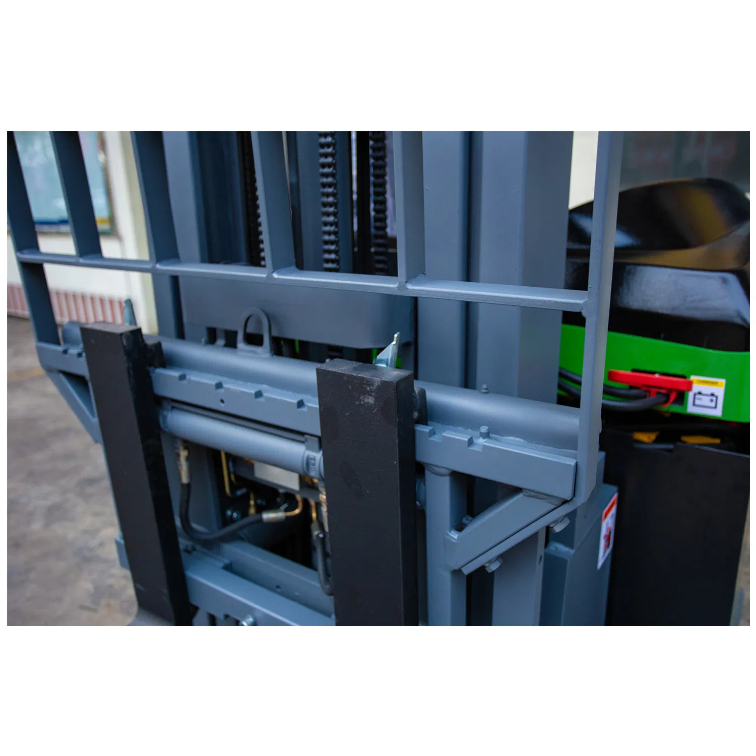 1.5t 1500kg Narrow Aisle Truck Electric Reach Truck