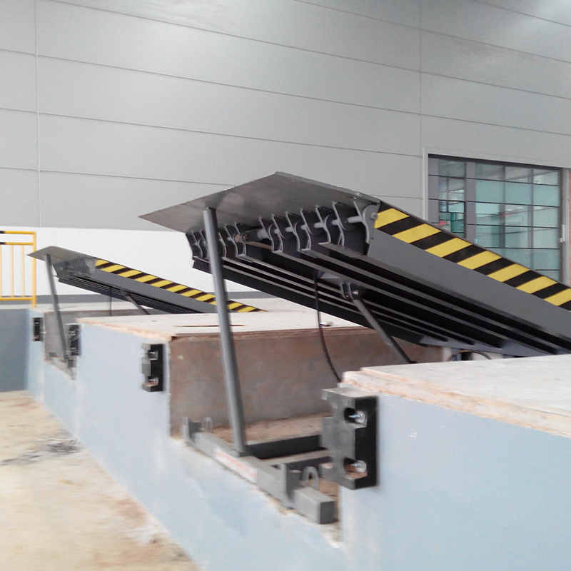 8-12t Hydraulic Dock Leveler Loading Ramp Fixed Stationary Lifting Table