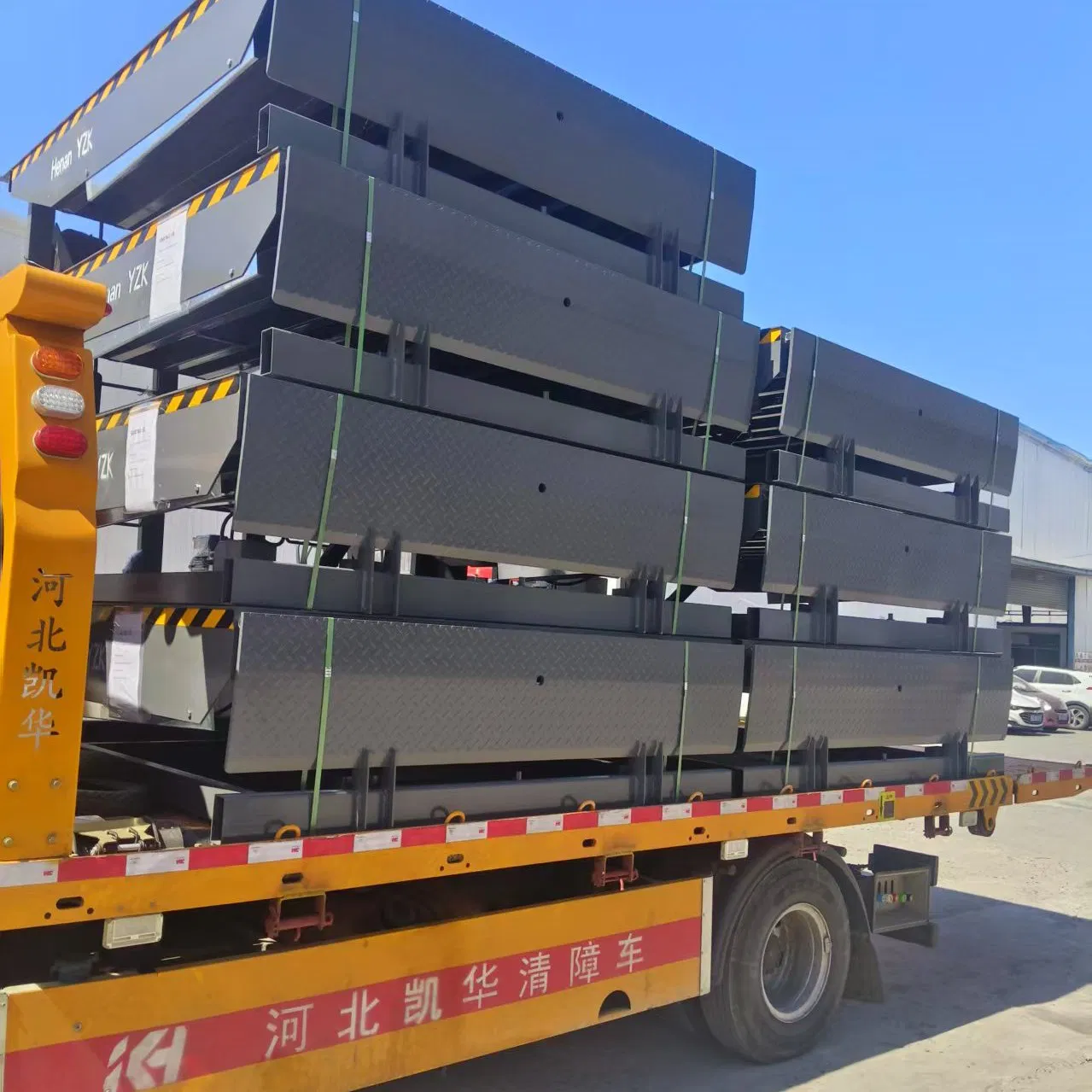 New Design Hydraulic Unloading Dock Ramp Platform Fixed Boarding Bridge