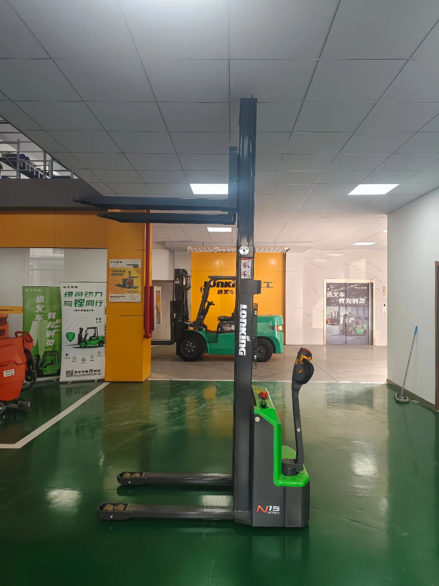 High-Lift Heavy-Load Forward-Tilt Resistant 1.5 Ton Pallet Stacker Truck for Logistics Stations